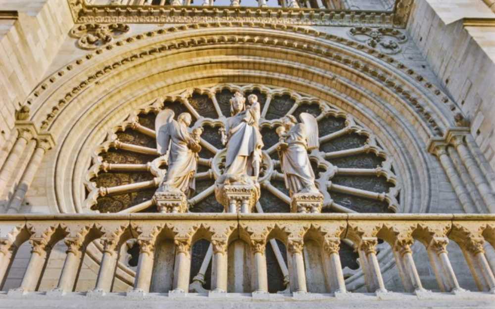 Reportage exclusif au coeur de la Cathédrale Notre-Dame